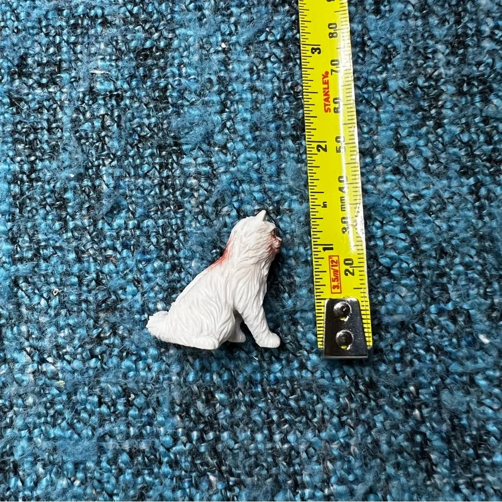 Vintage Cat Mini Figurine Toy Plastic Doll House